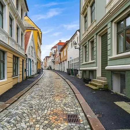 Lägenhet Dinbnb - Idyllic Location - 3 Bedroom *